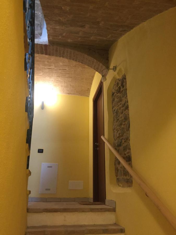 Ababo Affittacamere Quattro Castella Buitenkant foto